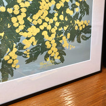 Charger l&#39;image dans la galerie, Affiche mimosa, détail signature. Création : Marie-Alice vous emmène. 