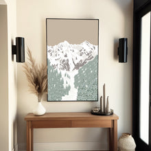 Charger l&#39;image dans la galerie, Paysage de montagne inspirée par le massif de Belledonne des Alpes française dans un décor cossu.  Couleur beige, gris, blanc. Format 70 X 100 cm 